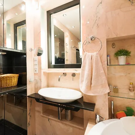 Apartment Spacious Vinohrady Prague