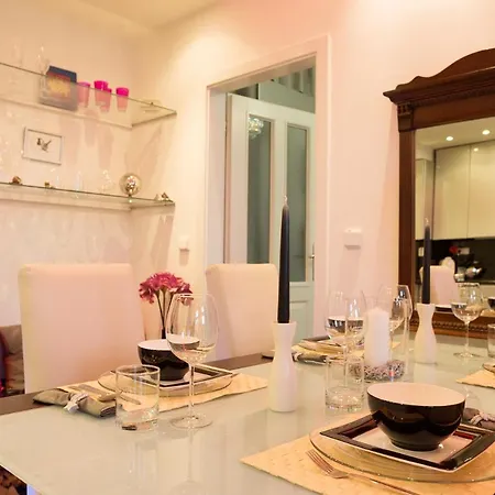 Apartment Spacious Vinohrady *